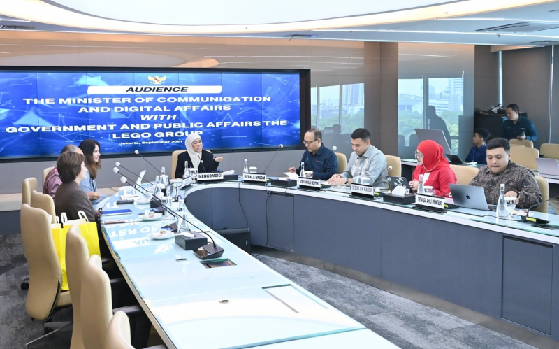 Menkomdigi Tekankan Keamanan Anak, LEGO Dukung Penerapan PP TUNAS